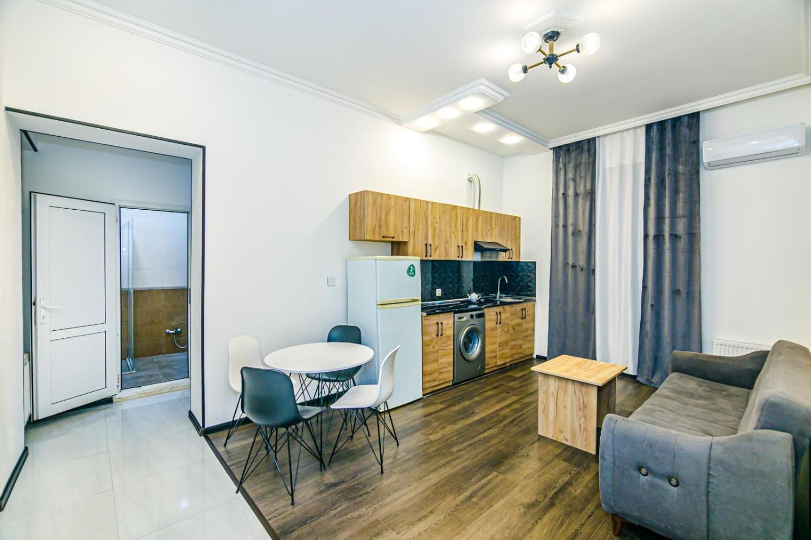 M Estate. 2 Room Home In Targovu Baku Exteriér fotografie