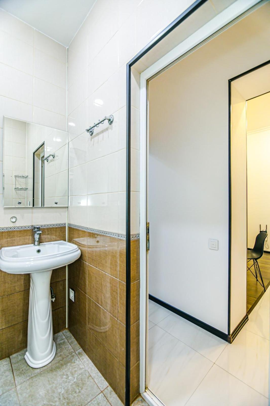 M Estate. 2 Room Home In Targovu Baku Exteriér fotografie